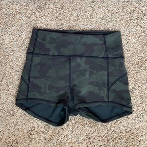 Lululemon Align shorts
